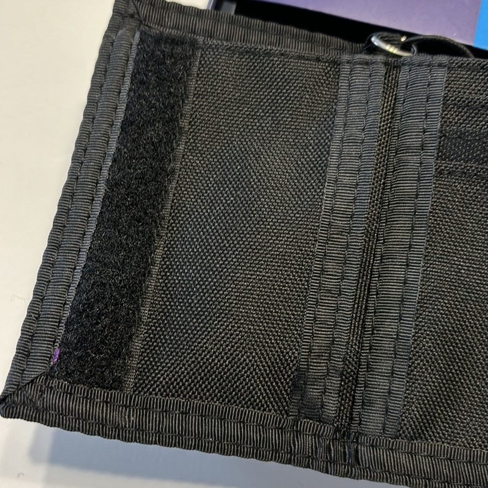 Aeropostale Black Tri-Fold Wallet - Picture 10 of 11